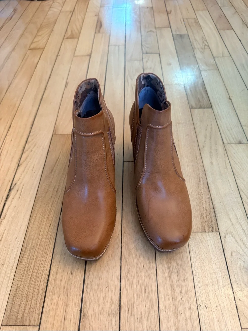 Korks Robin clog booties Tan leather